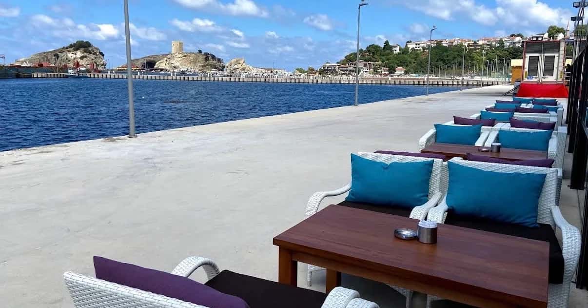 Terrace facing Şile Castle, on the Black Sea shore